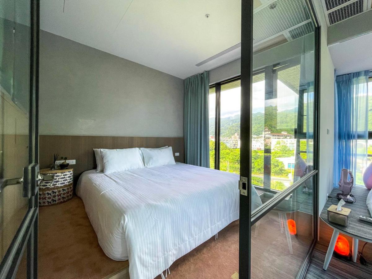 Toucheng Happyhouse頭城黑皮家 附早餐 Apartamento Exterior foto