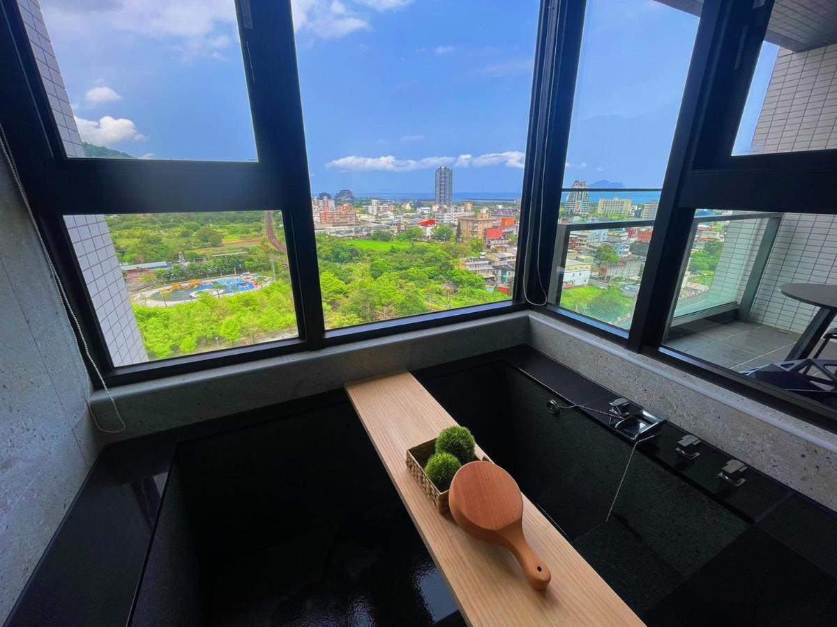 Toucheng Happyhouse頭城黑皮家 附早餐 Apartamento Exterior foto