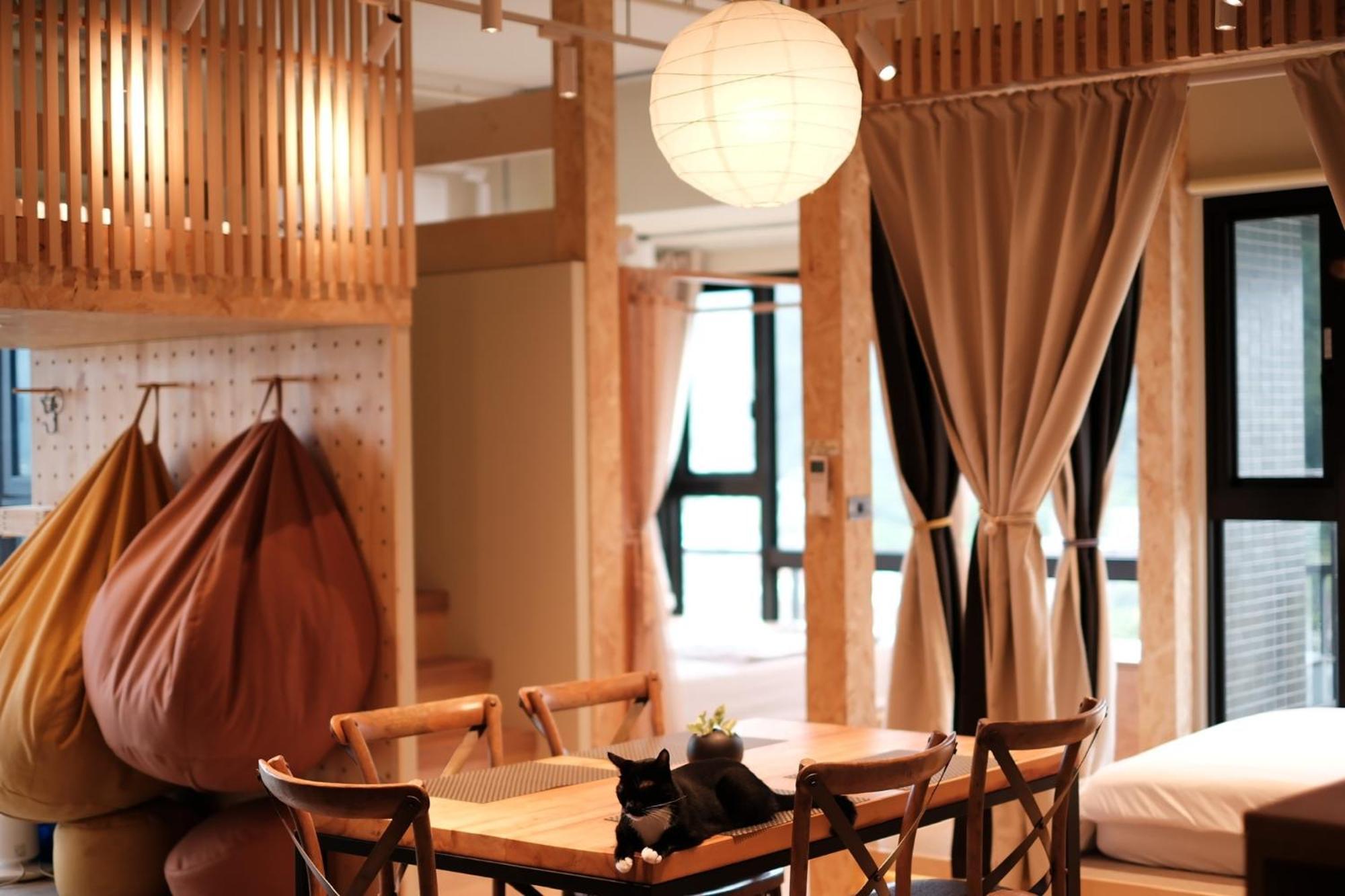 Toucheng Happyhouse頭城黑皮家 附早餐 Apartamento Exterior foto